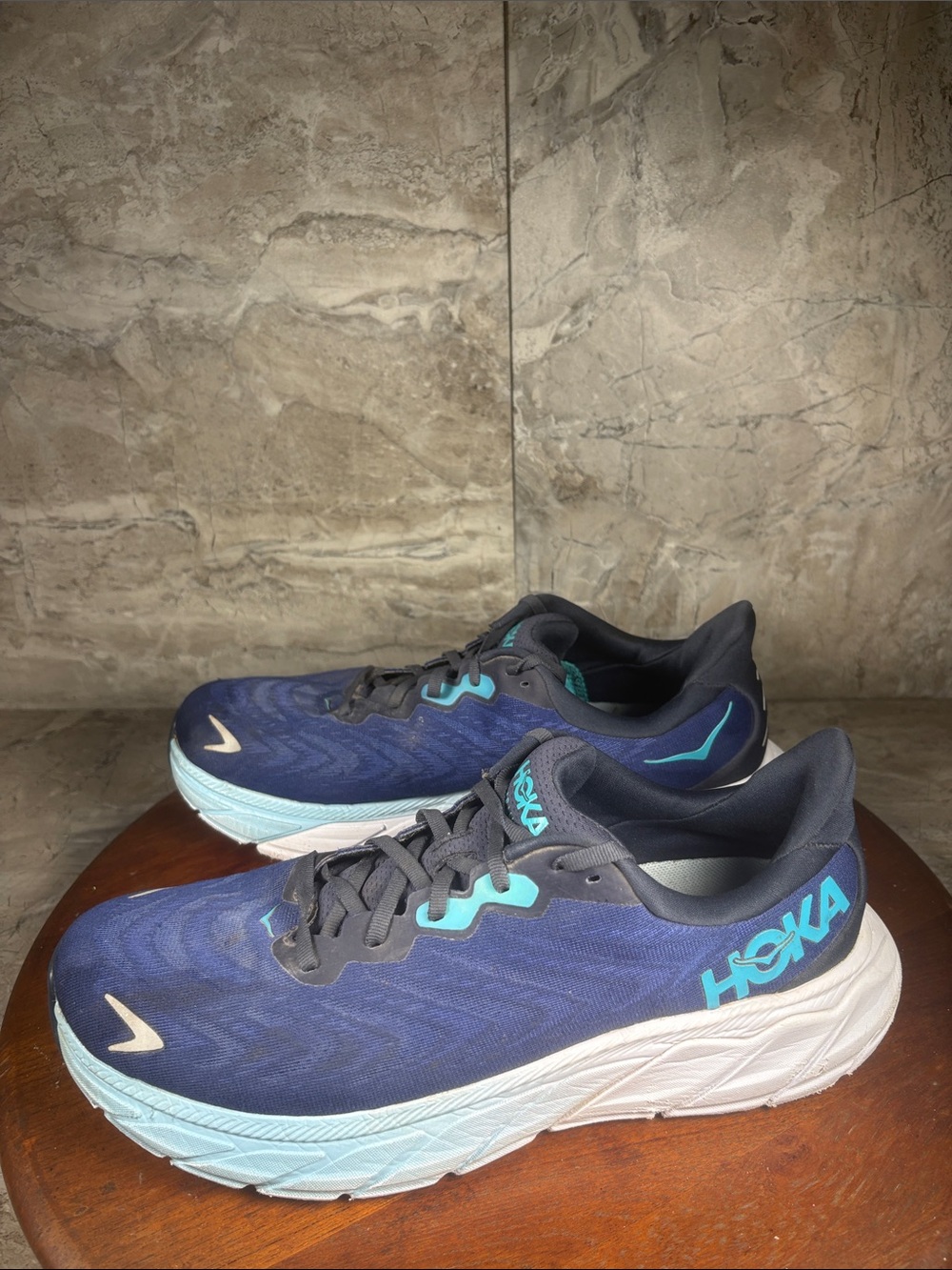 Hoka One One Arahi 6 Men’s Size 11 Blue Athletic Shoes